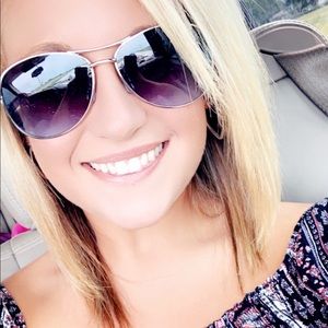 Meet your Posher, Kellie